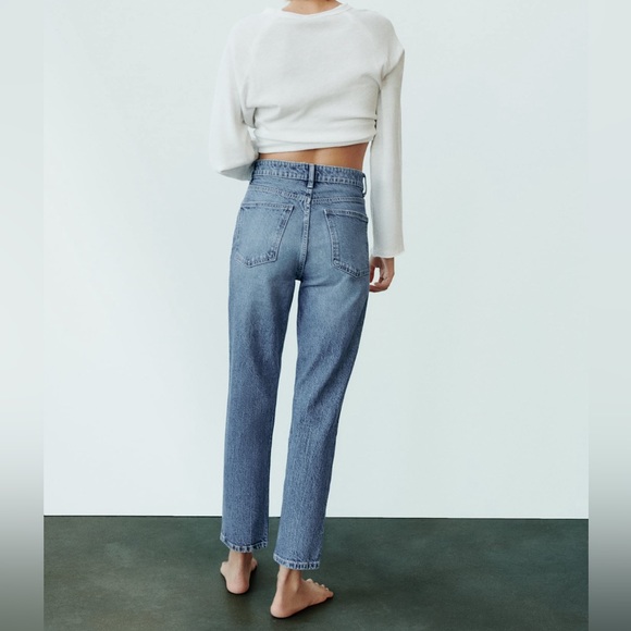 ZARA - TRF MOM FIT JEANS - Picture 2 of 8